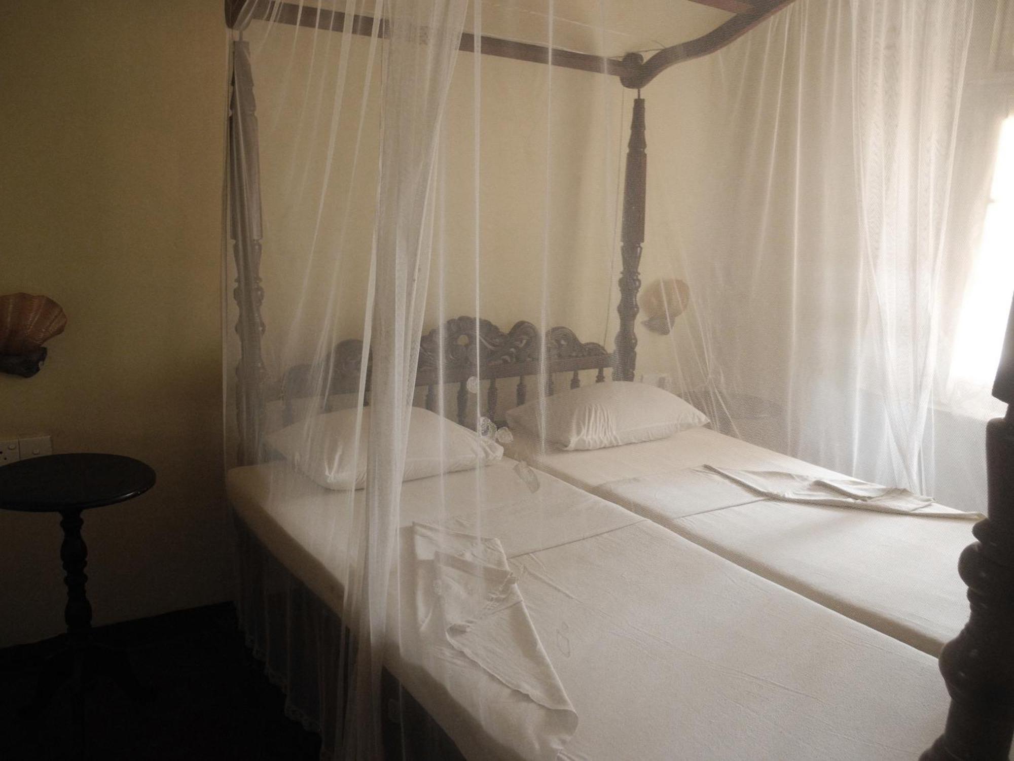 Top Of The Hill Guesthouse Weligama Esterno foto