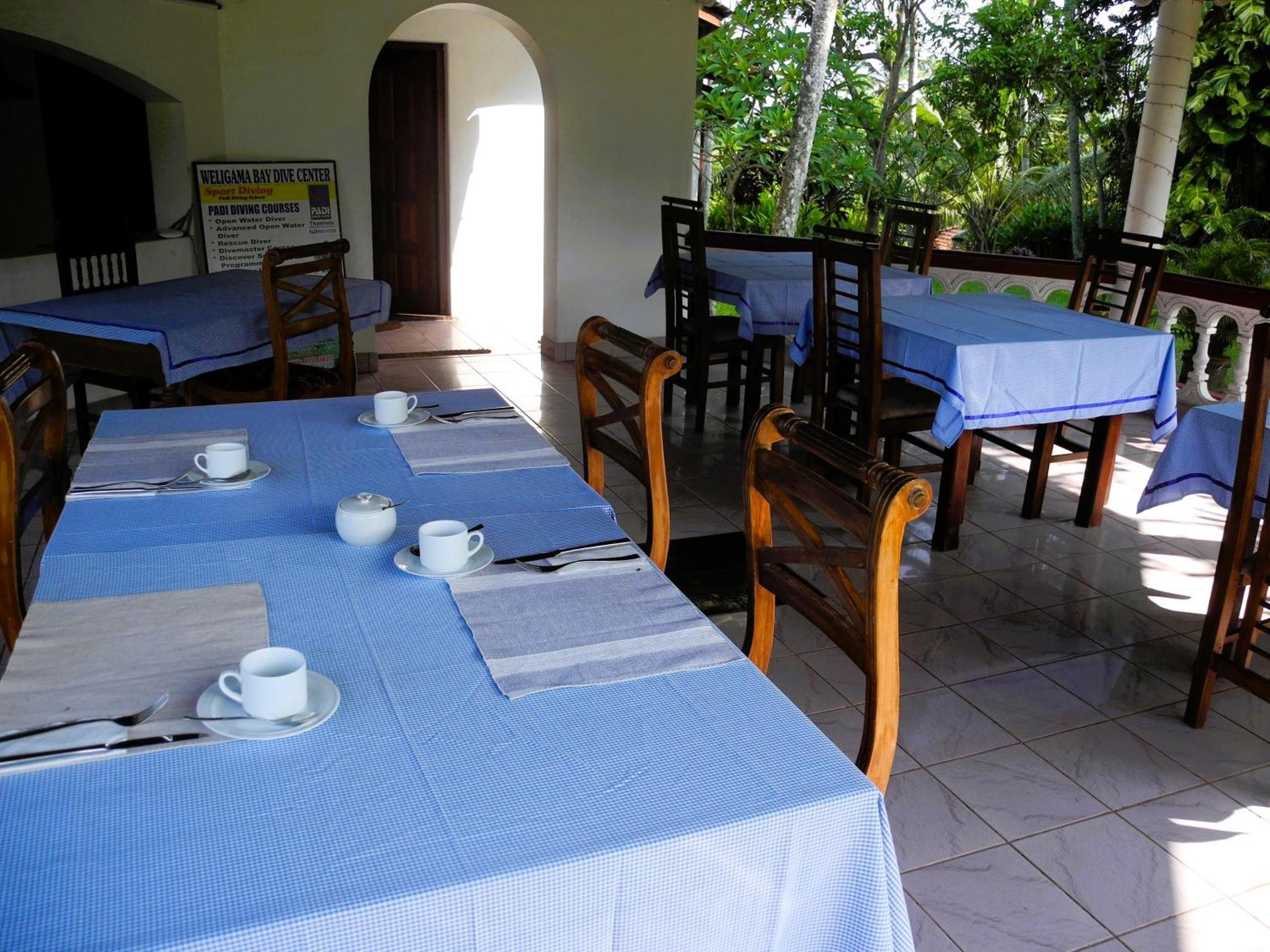Top Of The Hill Guesthouse Weligama Esterno foto