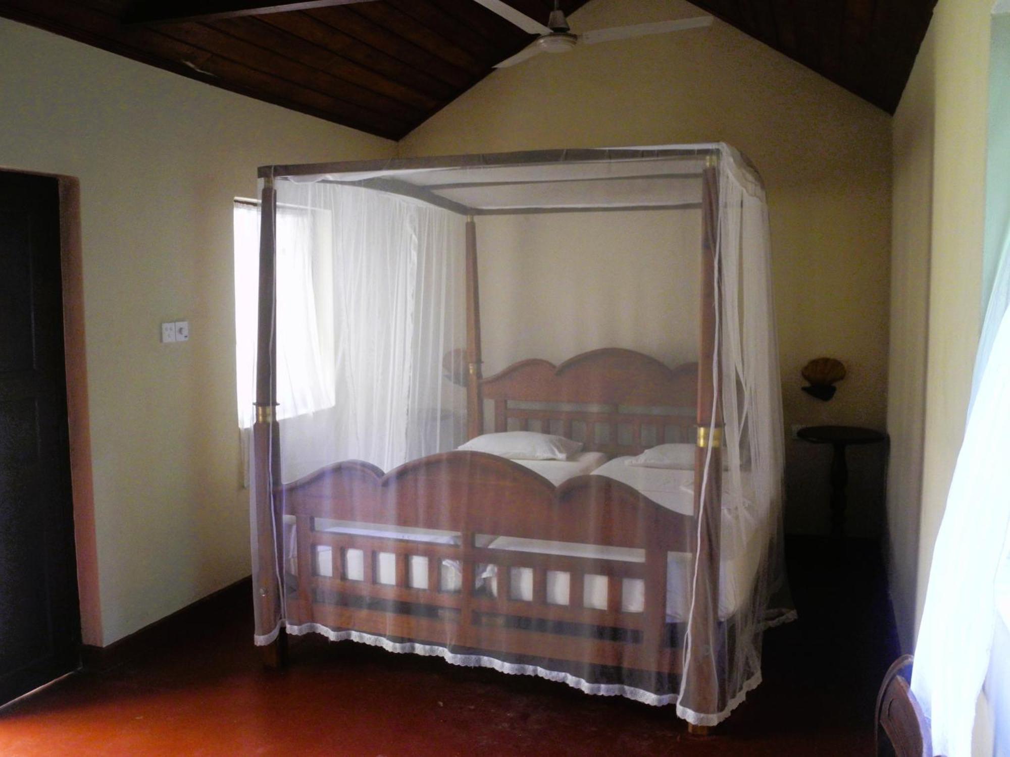 Top Of The Hill Guesthouse Weligama Esterno foto